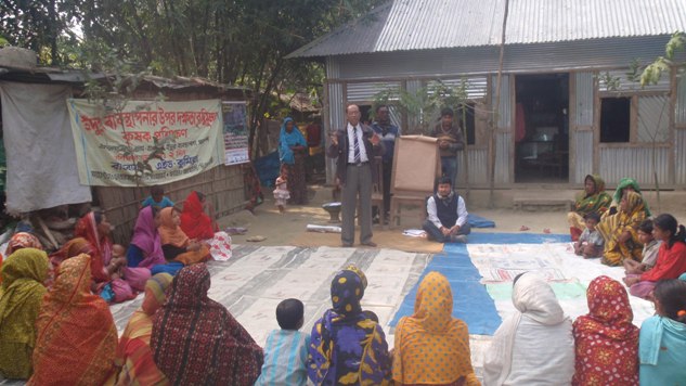 Training Farmers 5